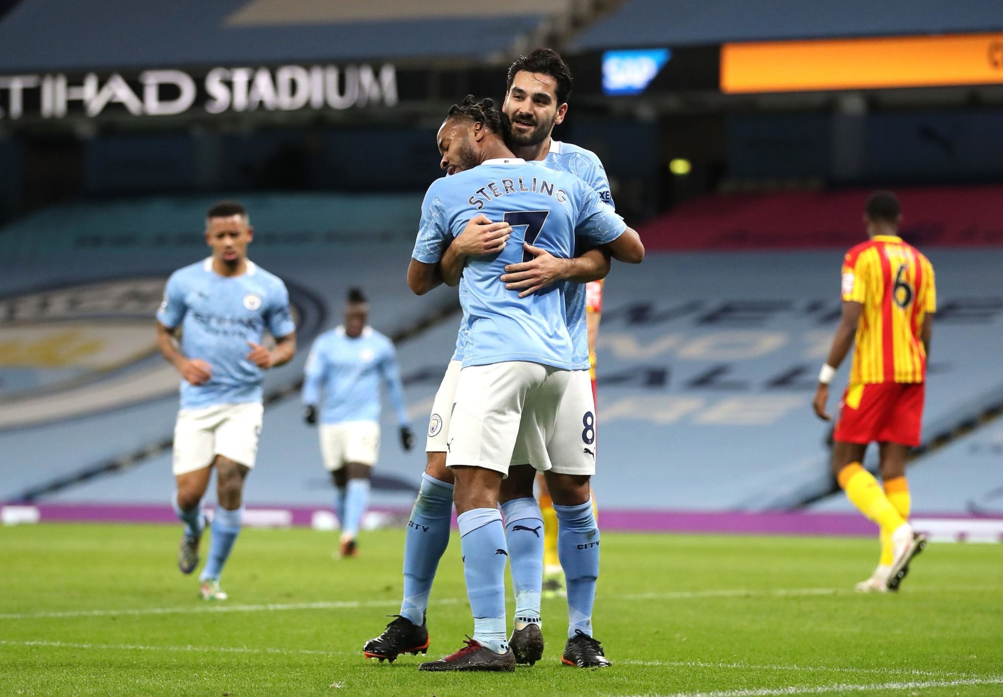 臨更大的挑 臨更大的挑